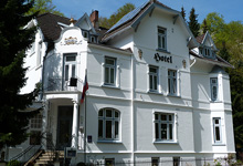 Villa im Steinbusch von außen